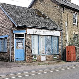 0009B Curtis Bros. High Street Lakenheath after closure