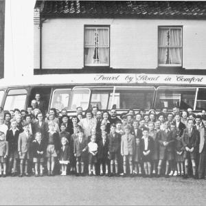 022C St Marys Church outing 1950s