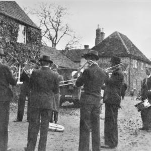 004SB Lakenheath silver band