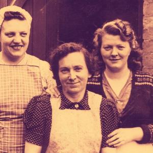0002P Cooks at Lakenheath Primary School in the 50s Siss Mackender Ethel Louie Reeve