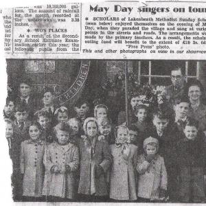 0007P Lakenheath May Day singers