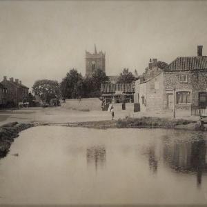 0082PL Lakenheath pond 1920s