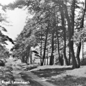 0087PL Looking down Broom Road Lakenheath