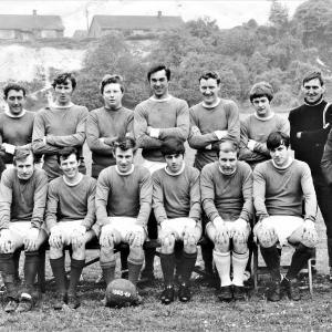 0025S Lakenheath football team 1968 69