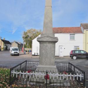 020WWI Lakenheath memorial crosses 7 11 2018